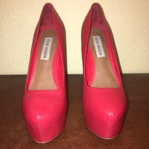 Brand new Steve Madden red Spikley heels size 8